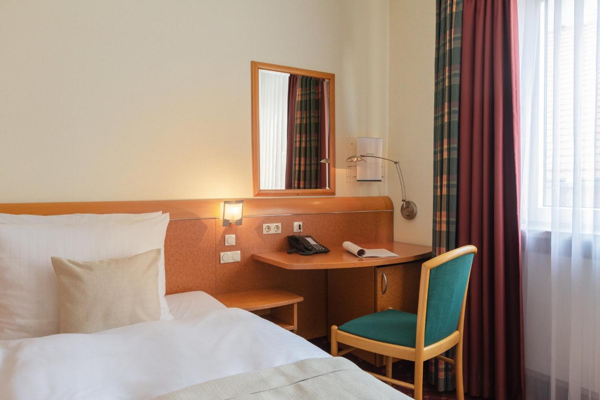 Garner Hotel Hamburg - Wandsbek Marktplatz Dış mekan fotoğraf